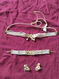 Pearl Necklace, Earings, Bracelet