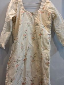 Kurta With Embroidery And Lining