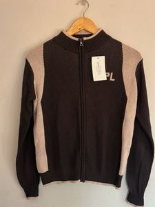 Stylish Two-Tone Knit Cardigan