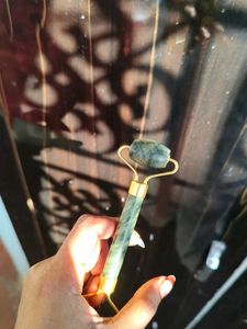 Combo of Guasha stone &amp; Jade Roller
