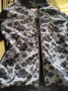 Sweater (Size M)