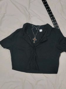 H&amp;M cropped Shirt