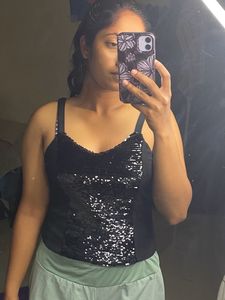 Black Shimmer Top 🔝