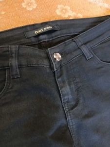 Black Strip Jeans