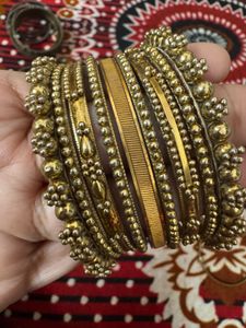 Gorgeous Gold Bangle Set