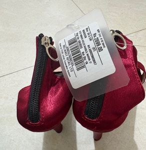 Sexy Chert Red Point Heels