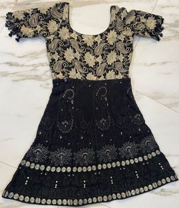 Beautiful Black &amp; Gold Embroidered Dress