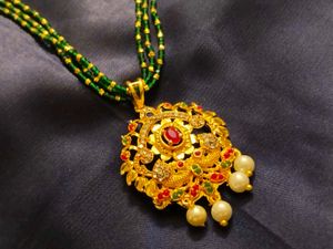 Green Elegant Necklace