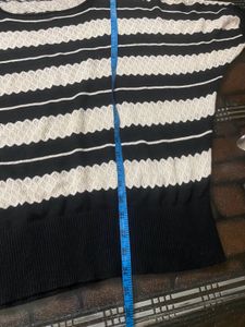 Top For Women Knitted Fabric( New But  No Tag)