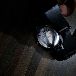 🕒 Fastrack Black Analog Watch – Stylish &amp; Sleek