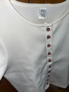 New White Crop Top XS 30-34 Inches