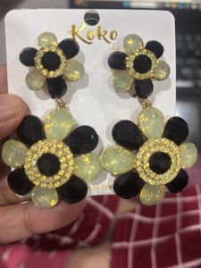 CRYSTAL KOREAN EARRINGS