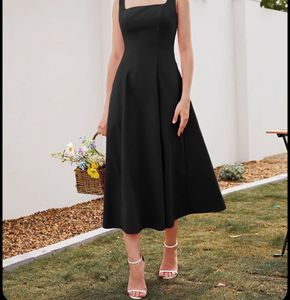 Elegant Black Midi Dress