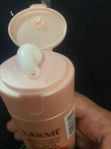 Lakme Peach Milk Moisturizer