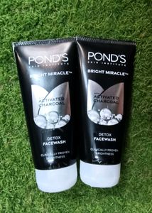 Combo Of 2 Ponds Charcoal Face Wash