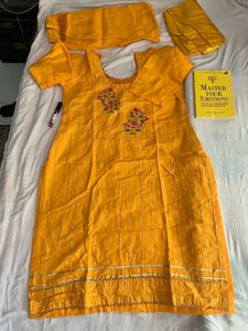Suit With Balloon Pants &amp; Dupatta