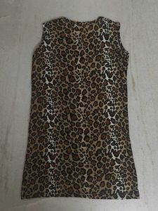 Leopard Print Sleeveless Top