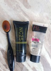 Combo 3 Product  Foundation,Pirmer N brush blender