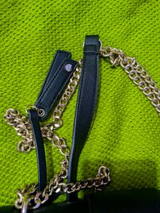 🆕 Forever New Black Sling Bag