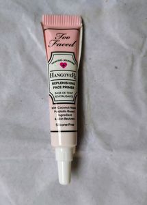 Too Faced Hangover Replenishing Primer