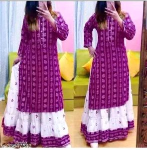 Kurti HIG DEMDNABLE PRITNED TRENDABLE With Skirt