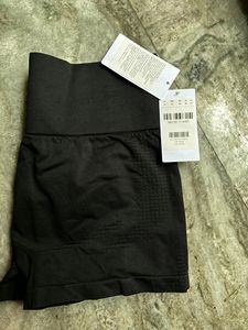 Savana Black Gym Shorts