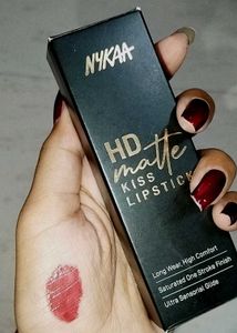 NYKAA HD Matte Kiss Lipstick