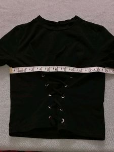 URBANIC Women&#39;s Cross Tie-up Top