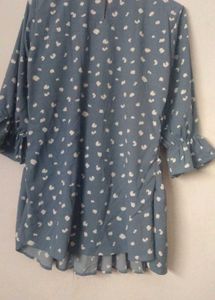 Blue Polka Dot Top🌷
