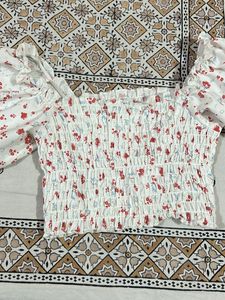 Beautiful strechable crop top✨