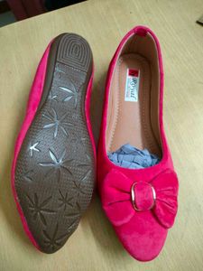 Attractive Woman&#39;s Pink Bellie 👠👠