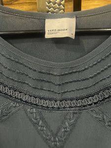 Vero Moda Brand T-shirt For Women Grey Colour