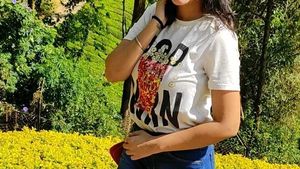 Shein Popcorn Graphic Tee