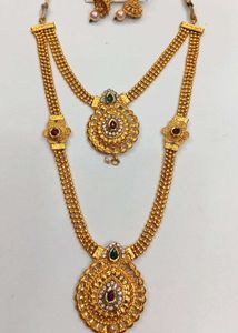 Vintage Gold-Toned Necklace & Earring Set