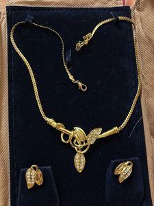 Vintage Gold-Tone Necklace & Earring Set