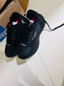 uk 5 Red Tape woman Sport Shoes