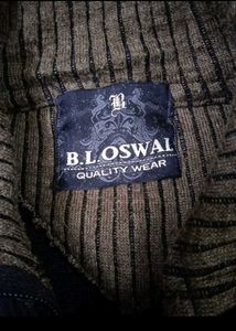 Oswal Knit Zip Up Jacket