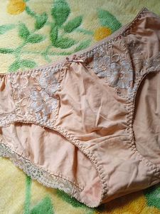 Lace Details Briefs