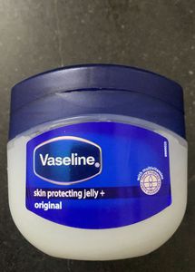 Vaseling Skin Protecting Jelly Original 200 Grams