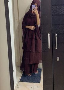 Burgundy Tiered Burqa