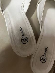 ZUDIO White Kitten Heels