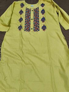 Embroidered Yellow Kurti pant with duppata