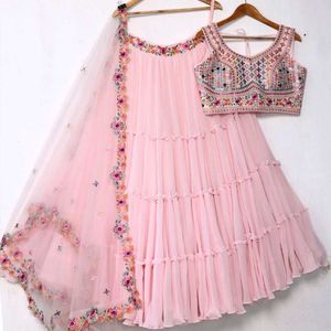 Pink lehenga Choli 💖😍