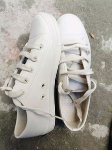 Waterproof White Sneaker For Women