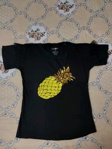 Black Pineapple Top