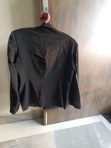 Black Blazer Shiny fabric