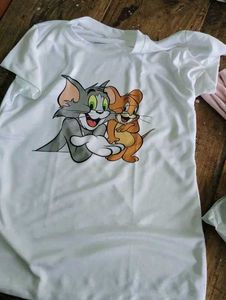 round neck t shirt for men and women