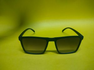 Eyemen I Lightweight Square Polarized Sunglasses