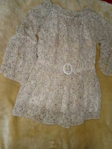 Floral Off-Shoulder Bell Sleeve Top