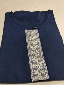 Elegant Navy Blue Tunic with Lace Detail